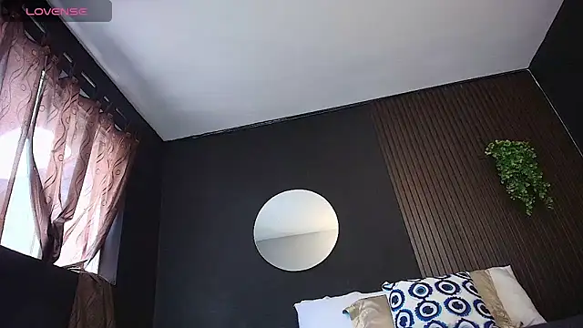 Aaron Jassell1 online show from 1, 10, 2025