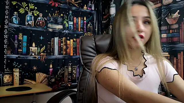 julietta   jackson online show from 2, 1, 2025