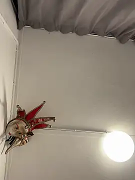 wolfwhite95 online show from 25, 10, 2025