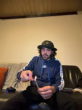 wolfwhite95 online show from 2, 11, 2025