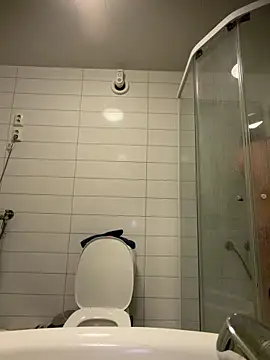 wolfwhite95 online show from 5, 3, 2026