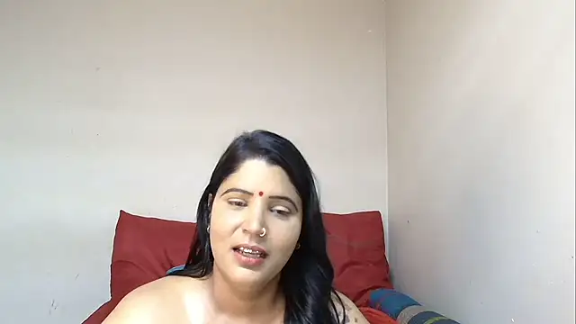 Snapshot of XIndianintimacy chatting on 3, 1, 2025 XIndianintimacy online show from 3, 1, 2025