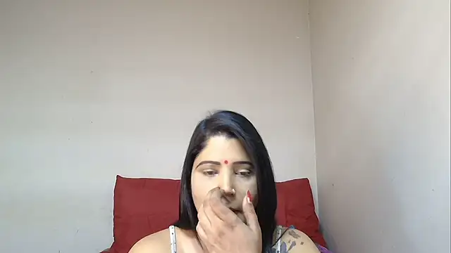 Snapshot of XIndianintimacy chatting on 5, 1, 2025 XIndianintimacy online show from 5, 1, 2025