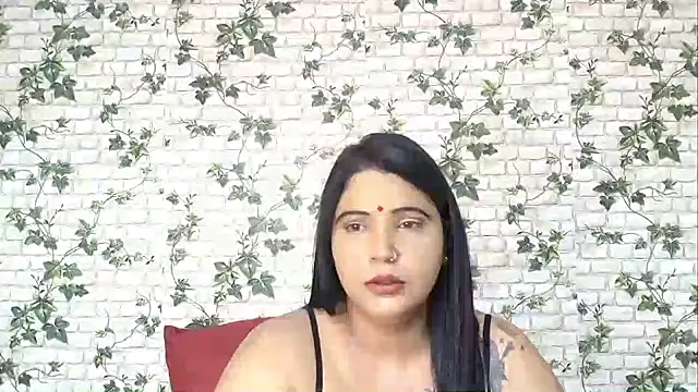 Snapshot of XIndianintimacy chatting on 5, 2, 2025 XIndianintimacy online show from 5, 2, 2025