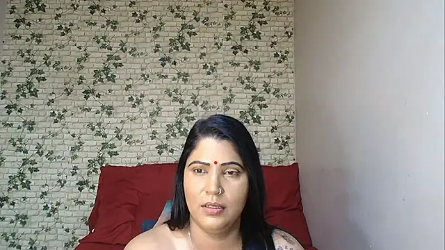 Snapshot of XIndianintimacy chatting on 11, 9, 2025 XIndianintimacy online show from 11, 9, 2025