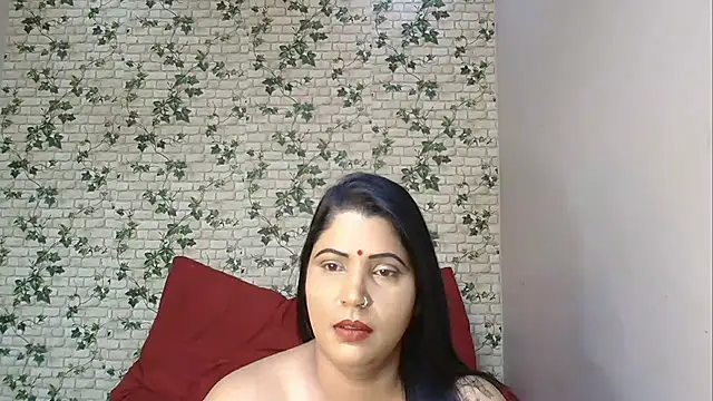 Snapshot of XIndianintimacy chatting on 4, 10, 2025 XIndianintimacy online show from 4, 10, 2025