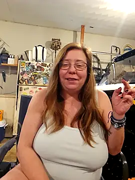 Snapshot of MsShelby40 chatting on 29, 11, 2025 MsShelby40 online show from 29, 11, 2025