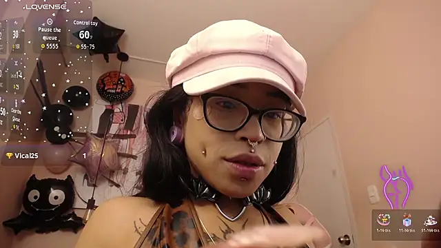 Violetta Suky online show from 30, 10, 2025