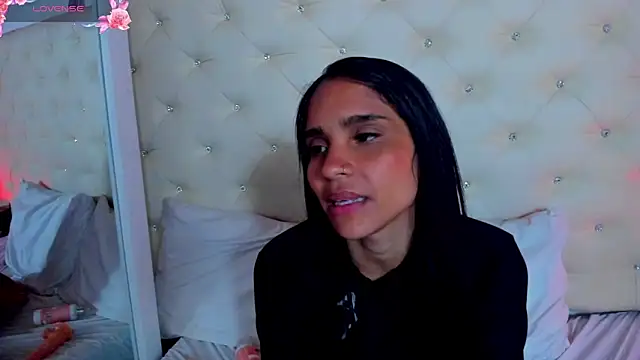 sophie pariss online show from 18, 1, 2025