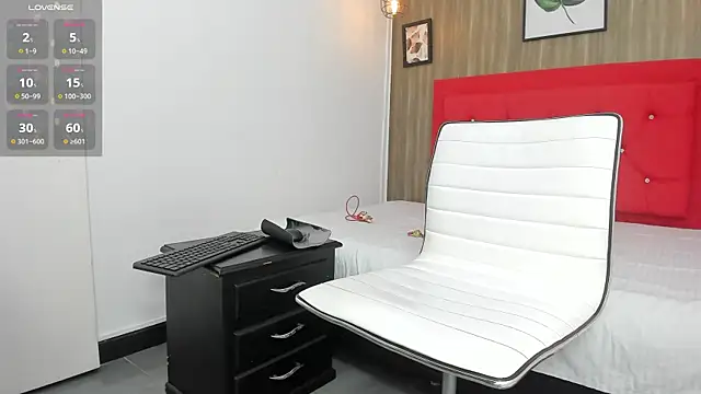 Snapshot of Hotkoljeixxx chatting on 3, 12, 2024 Hotkoljeixxx online show from 3, 12, 2024