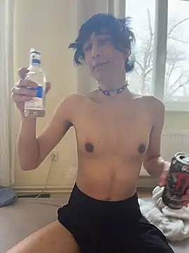 egirl711 online show from 4, 4, 2026