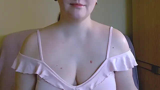 ChubbyMaia online show from 26, 2, 2025