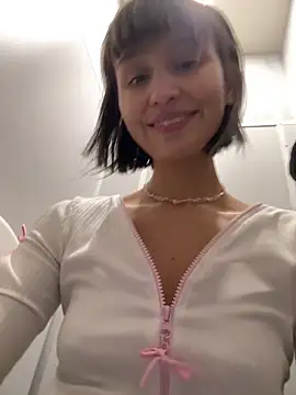 bigbabykiki online show from 20, 2, 2025