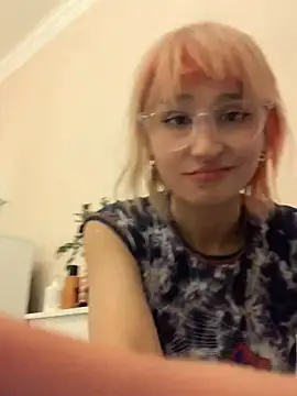 bigbabykiki online show from 15, 3, 2025
