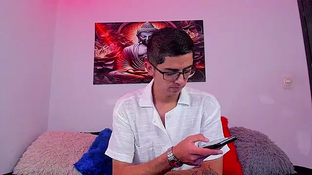 Ethan Sai    online show from 28, 10, 2025