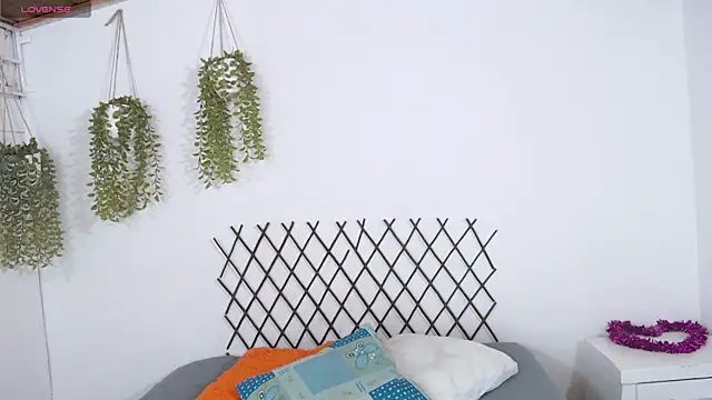 karla charloby online show from 8, 10, 2025