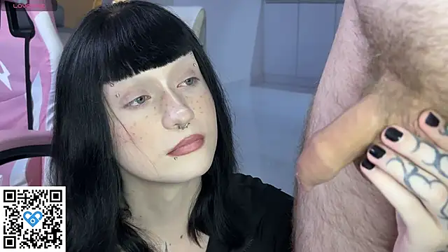 Snapshot of Vailyreb_ chatting on 13, 2, 2026 Vailyreb online show from 13, 2, 2026