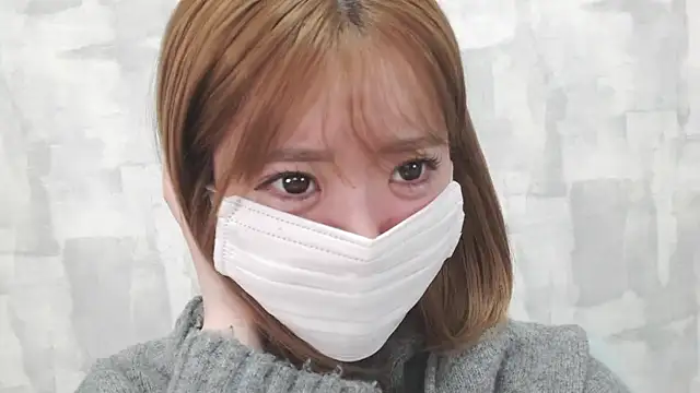 LOVE MOMO LOVE online show from 1, 12, 2025