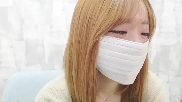 LOVE MOMO LOVE online show from 8, 3, 2026