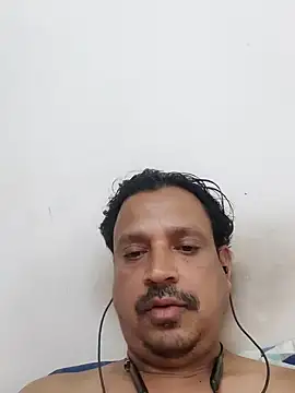 Snapshot of Raj1043 chatting on 22, 12, 2024 Raj1043 online show from 22, 12, 2024