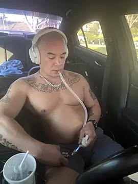 EatMyCake831 online show from 28, 1, 2025