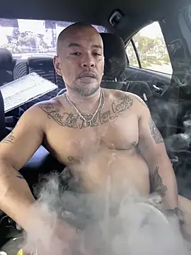 EatMyCake831 online show from 19, 3, 2025