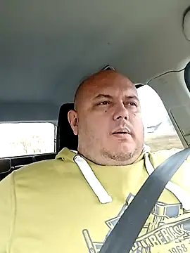 Snapshot of BigromeoXX chatting on 16, 11, 2025 BigromeoXX online show from 16, 11, 2025