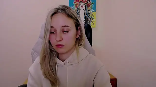  Nicole new online show from 19, 10, 2025