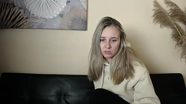  Nicole new online show from 8, 11, 2025