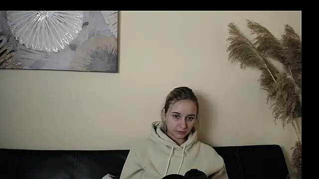  Nicole new online show from 13, 11, 2025