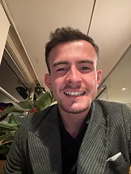 Snapshot of eddy355 chatting on 29, 10, 2025 eddy355 online show from 29, 10, 2025