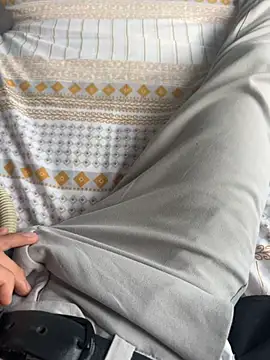 Snapshot of eddy355 chatting on 6, 11, 2025 eddy355 online show from 6, 11, 2025