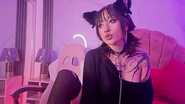 Layla Cullen online show from 19, 9, 2025
