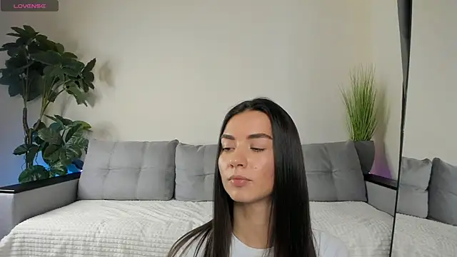 NicoleLuv online show from 4, 12, 2024