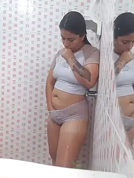 Mary Pompis online show from 19, 12, 2024