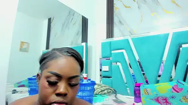 mia alvares online show from 17, 1, 2025