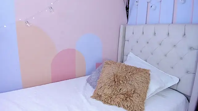 MeganCherryy online show from 9, 11, 2025