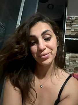 EmaSkyes online show from 9, 11, 2025