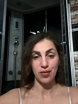 EmaSkyes online show from 17, 11, 2025