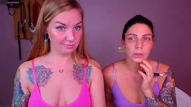 Carrie Moonshine online show from 9, 10, 2025