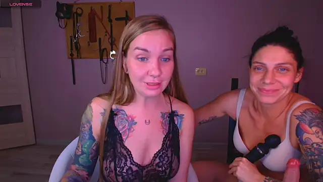 Carrie Moonshine online show from 13, 10, 2025