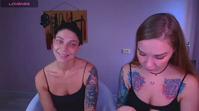 Carrie Moonshine online show from 4, 11, 2025