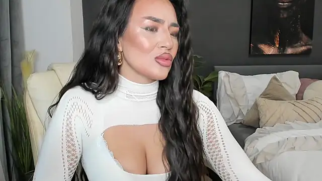 Snapshot of Sonia__Rey chatting on 16, 2, 2026 Sonia Rey online show from 16, 2, 2026