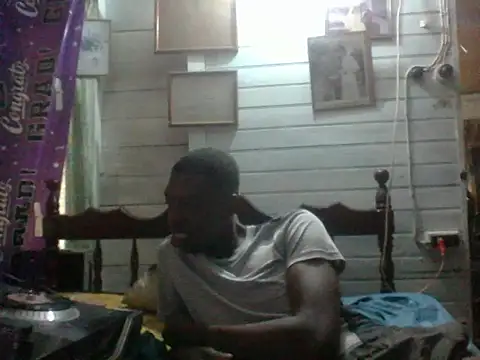 Snapshot of PELOVER chatting on 27, 10, 2025 PELOVER online show from 27, 10, 2025