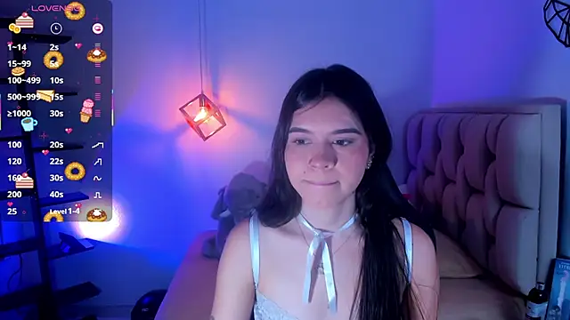 Snapshot of cassiehoward14 chatting on 10, 9, 2025 cassiehoward14 online show from 10, 9, 2025