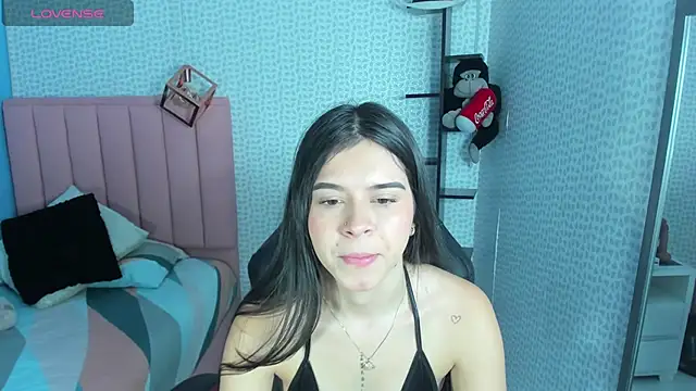 Snapshot of cassiehoward14 chatting on 24, 9, 2025 cassiehoward14 online show from 24, 9, 2025