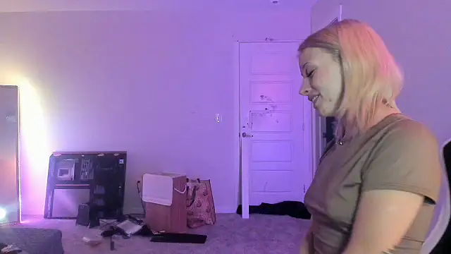 mollygordan online show from 2, 10, 2025