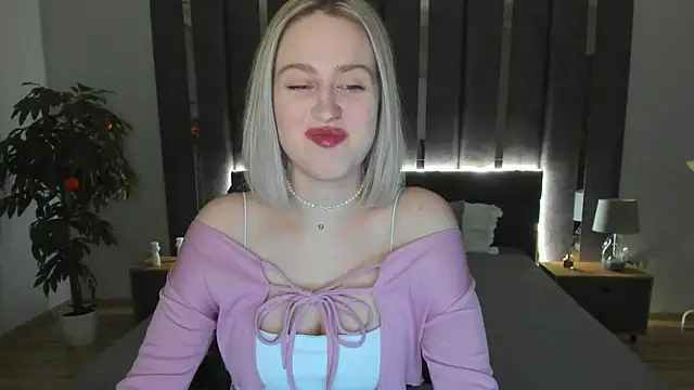 Sarah Soul  online show from 23, 12, 2024