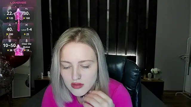  Sarah Soul  online show from 18, 2, 2025