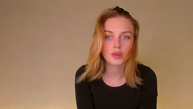 Snapshot of pretty_girlnextdoor chatting on 17, 11, 2025 pretty girlnextdoor online show from 17, 11, 2025